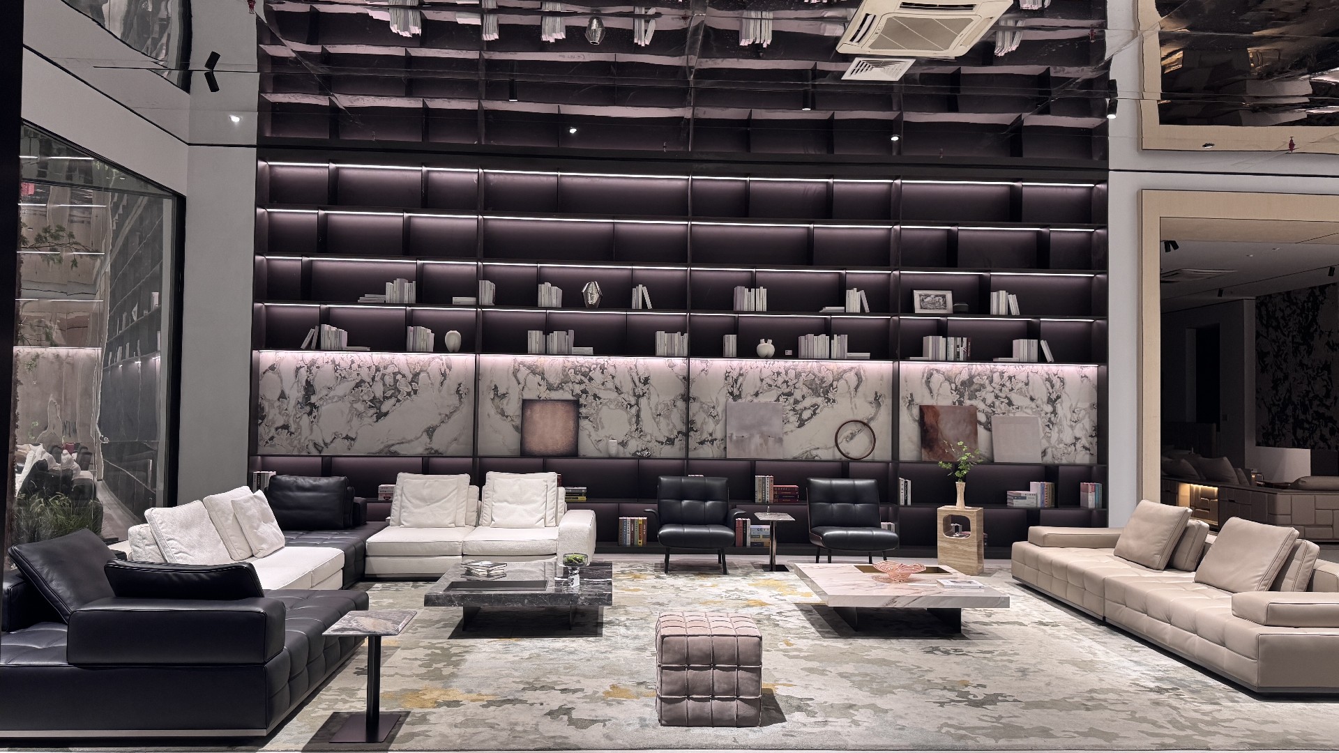 Italian light luxury style