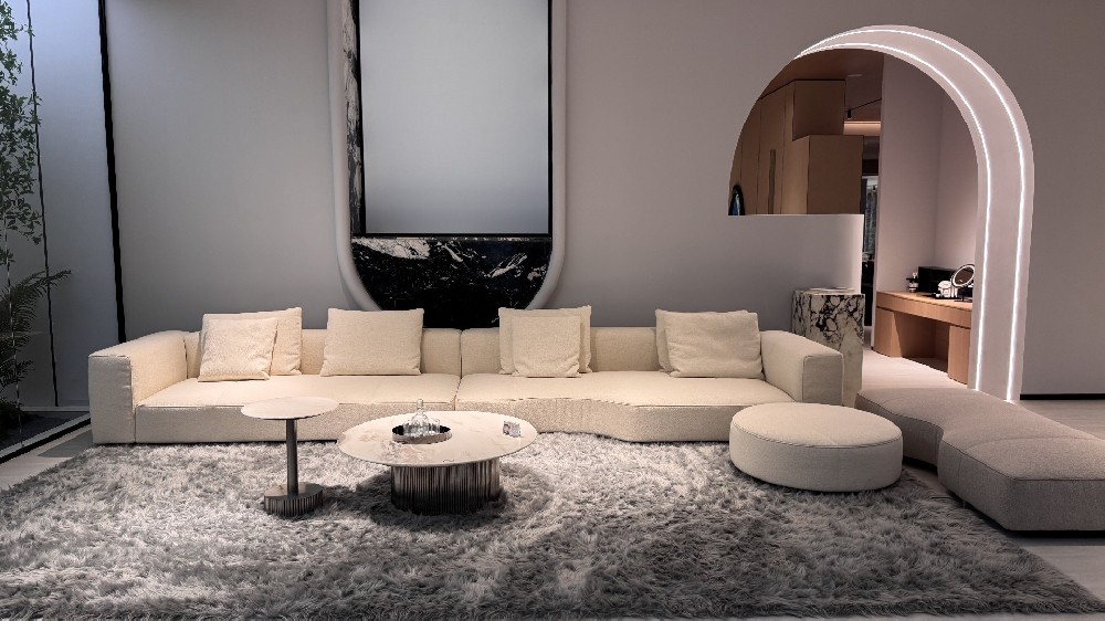 Italian light luxury style